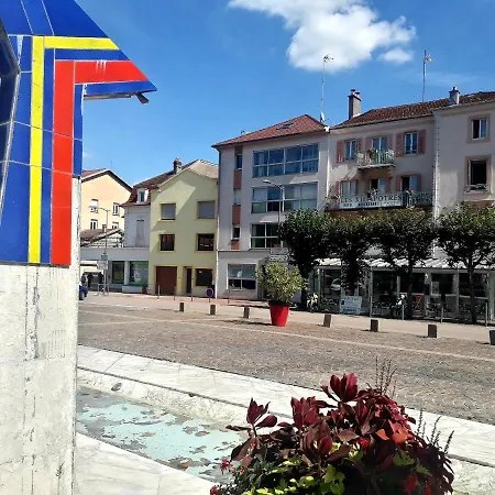 Rue Gaston Thomson Contrexéville